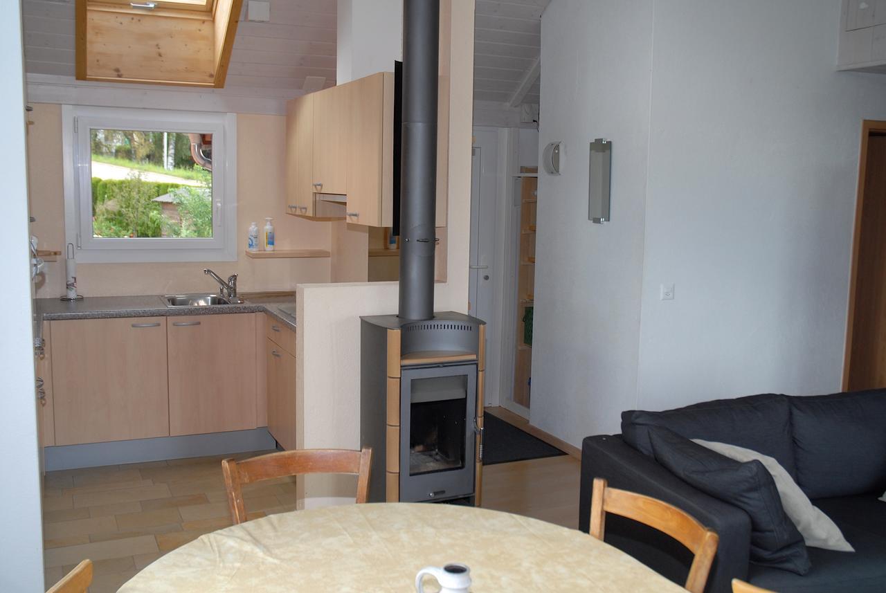 Appartment Aux Lilas Les Geneveys-sur-Coffrane Екстериор снимка