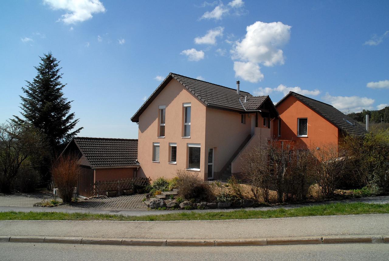 Appartment Aux Lilas Les Geneveys-sur-Coffrane Екстериор снимка