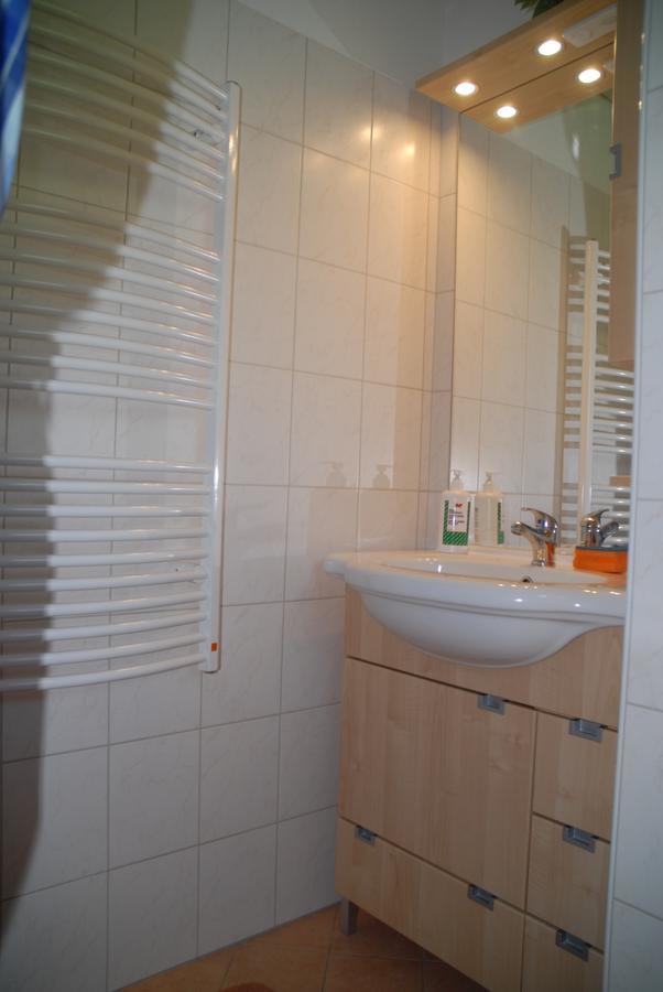 Appartment Aux Lilas Les Geneveys-sur-Coffrane Екстериор снимка